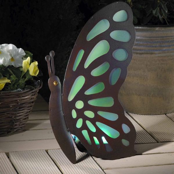 Vlinder op zonne-energie - - Tuinadvies